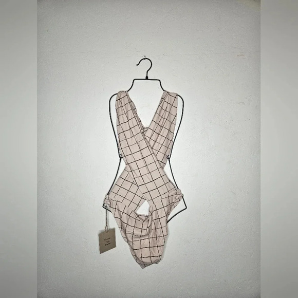 Stone Fox Swim Azalea One Piece in Sand Plaid XL - Picture 1 of 4